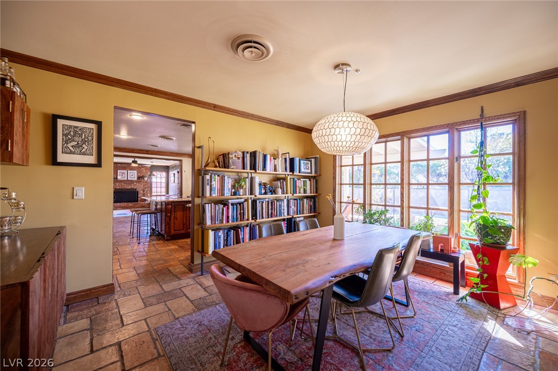 3675 Greencrest Drive