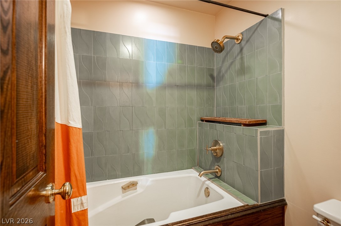 3675 Greencrest Drive