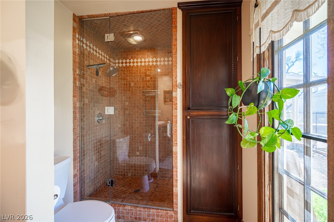 3675 Greencrest Drive