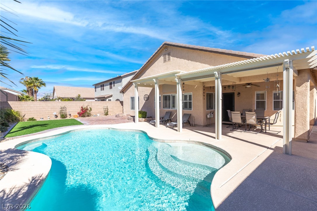 9713 Paso Fino Street