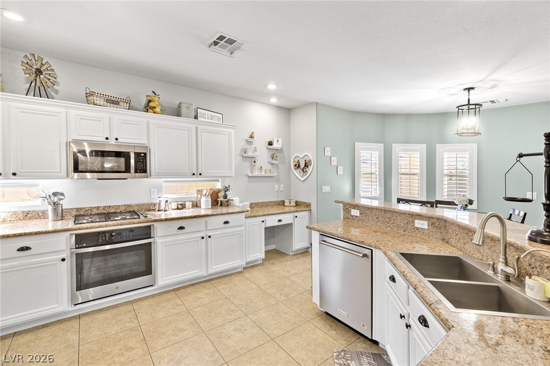 9713 Paso Fino Street