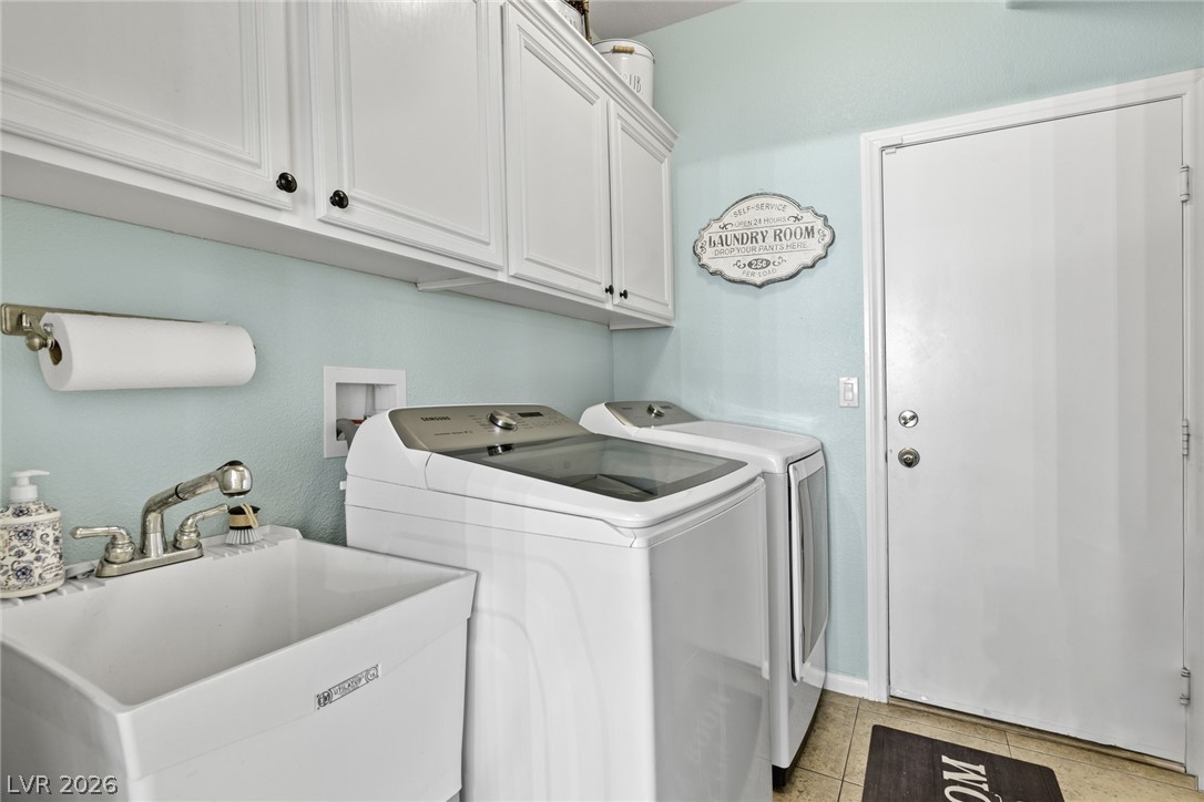 9713 Paso Fino Street