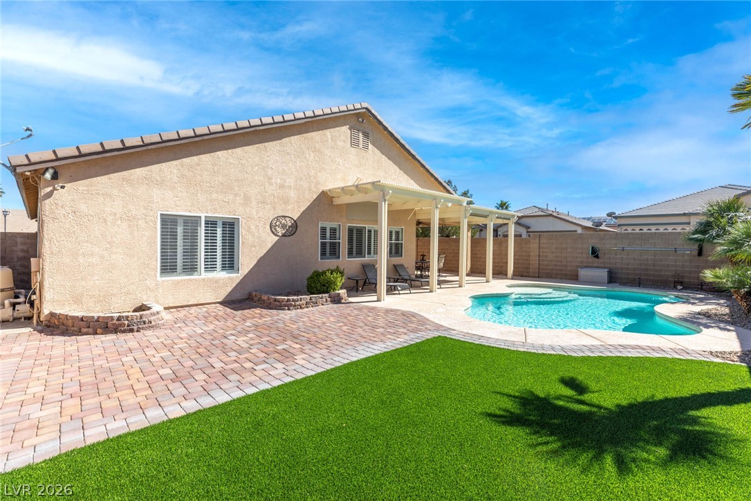 9713 Paso Fino Street