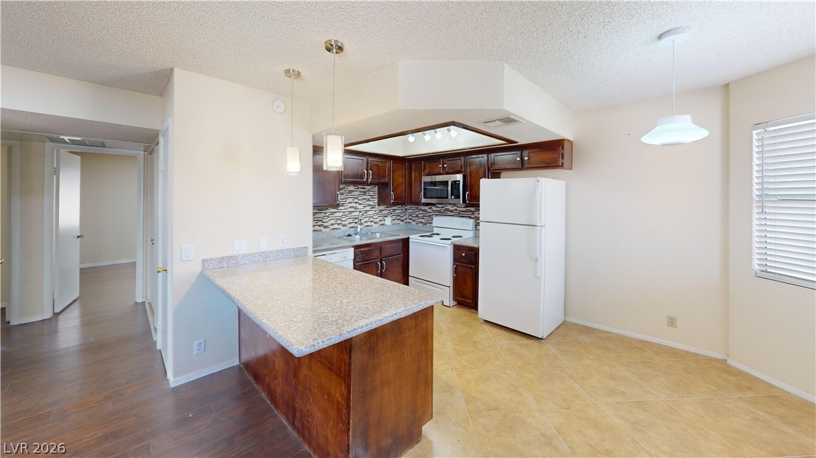 1316 Pinto Rock Lane 202