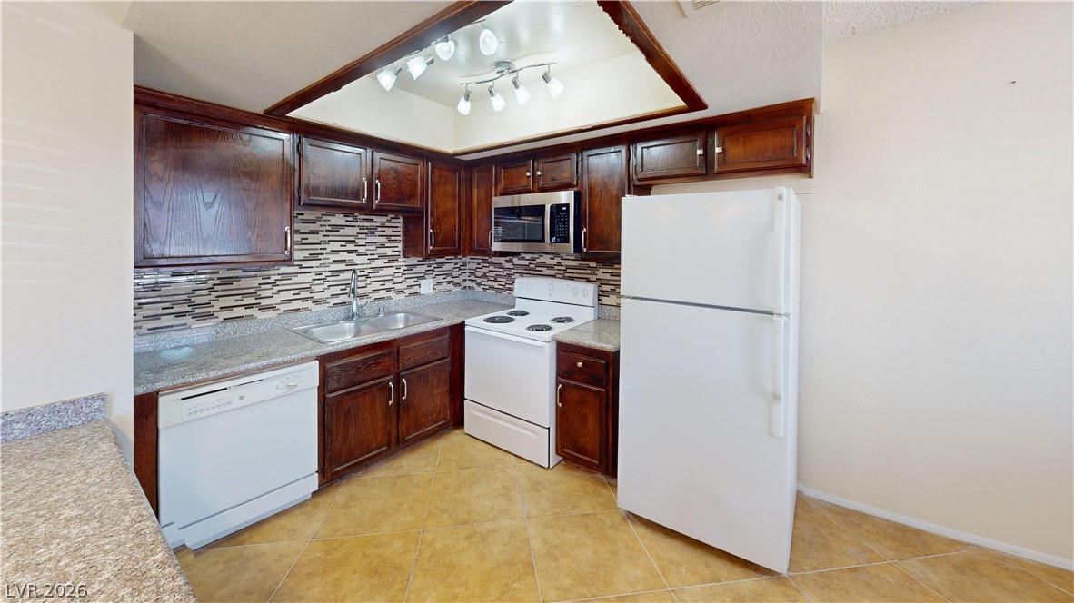 1316 Pinto Rock Lane 202