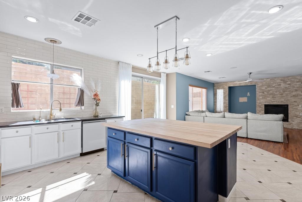 10029 Village Walk Avenue