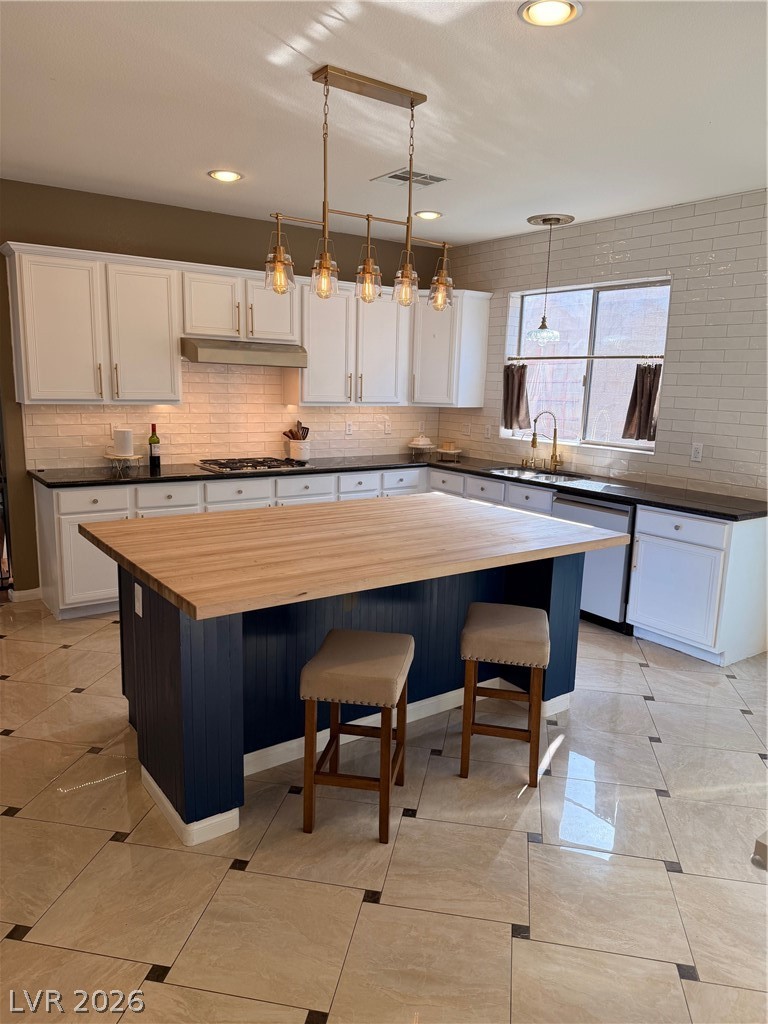 10029 Village Walk Avenue