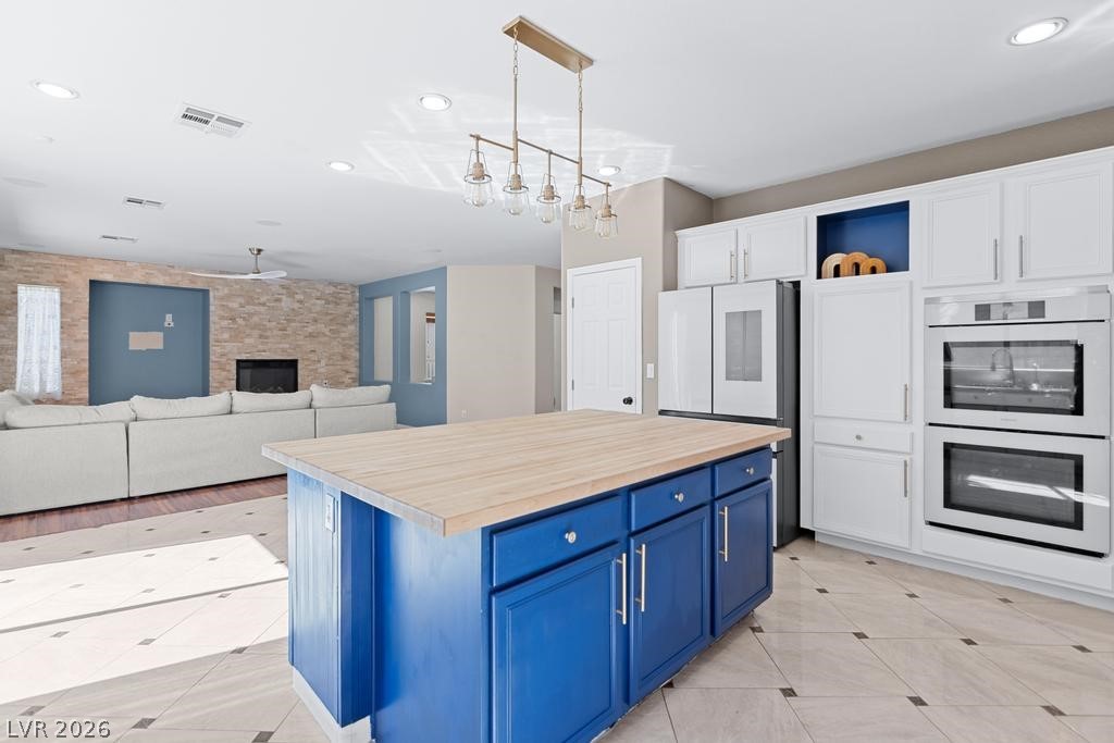 10029 Village Walk Avenue