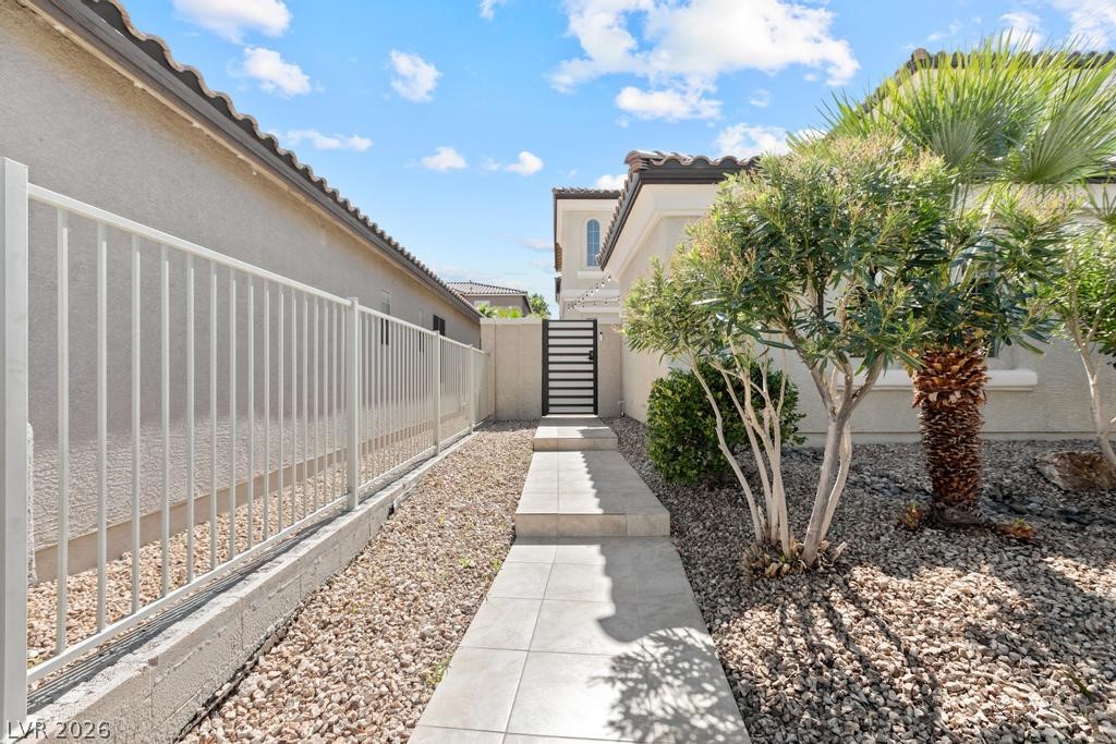 10029 Village Walk Avenue