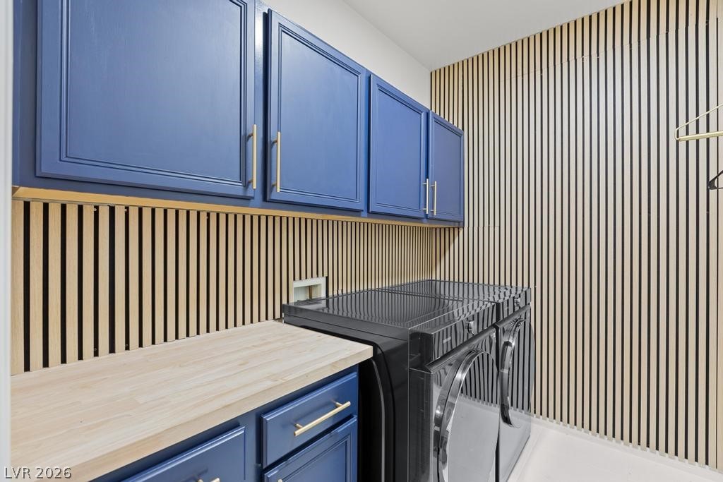 10029 Village Walk Avenue