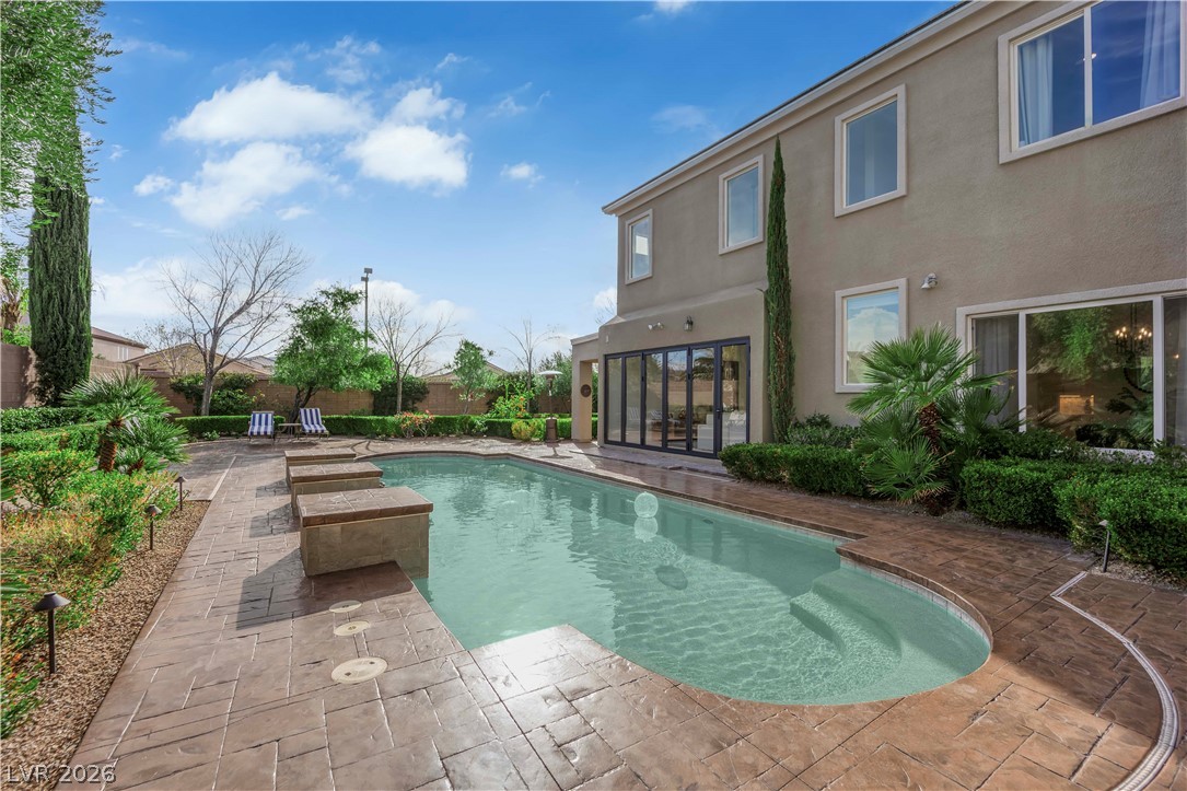 2407 Antrim Irish Drive