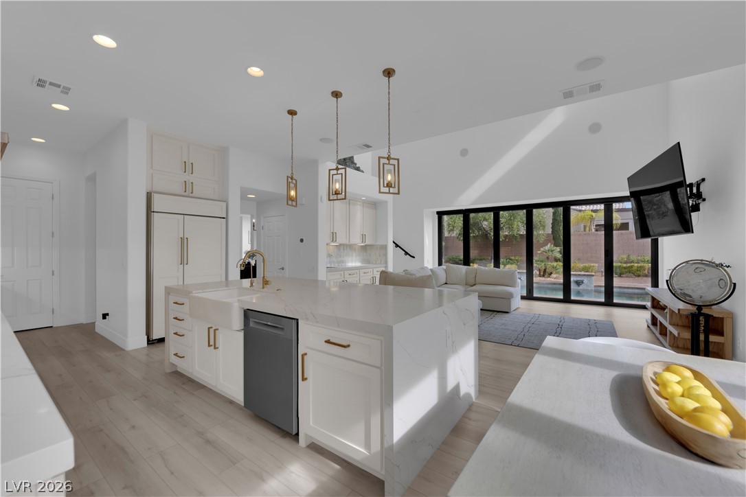 2407 Antrim Irish Drive