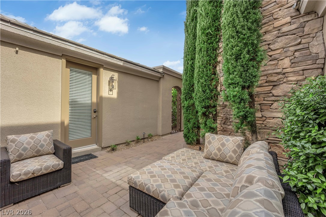 2407 Antrim Irish Drive