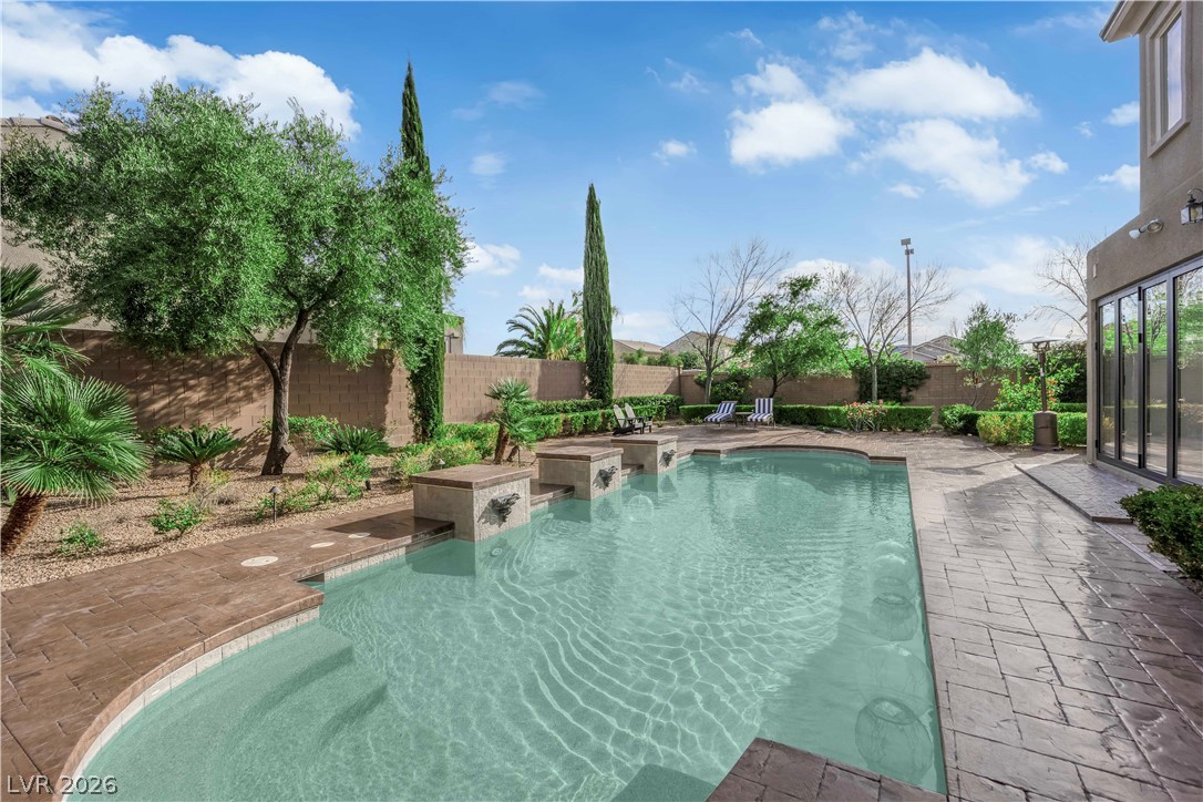 2407 Antrim Irish Drive