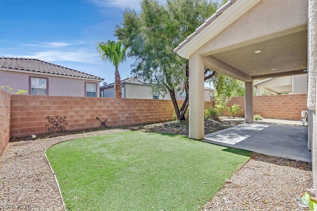 11733 Via Esperanza Avenue