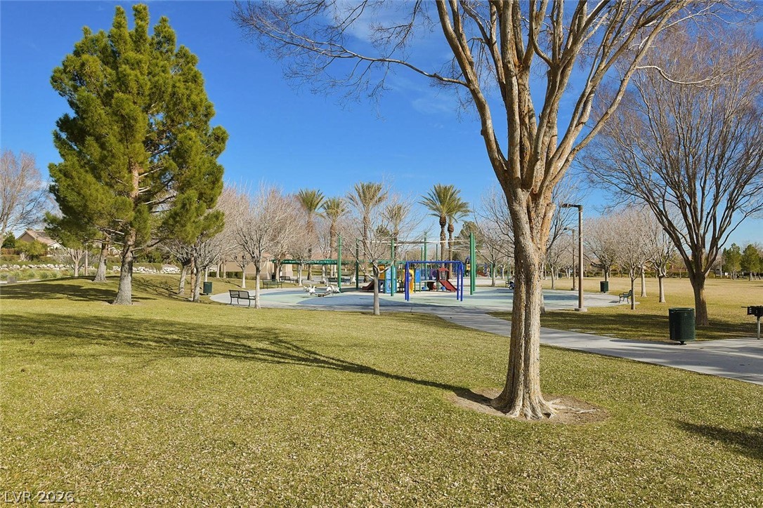 11733 Via Esperanza Avenue