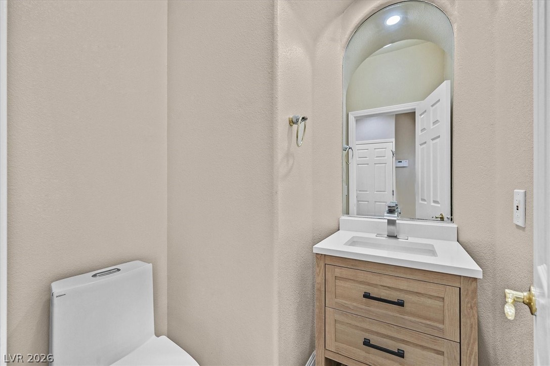 11733 Via Esperanza Avenue