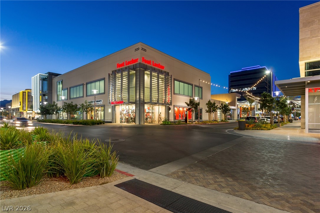 11733 Via Esperanza Avenue