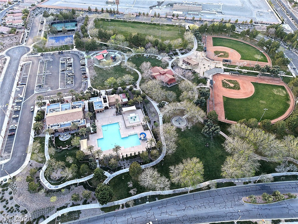 11733 Via Esperanza Avenue