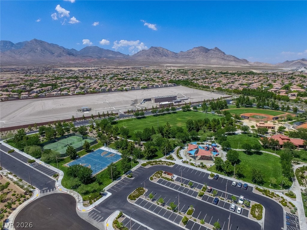 11733 Via Esperanza Avenue