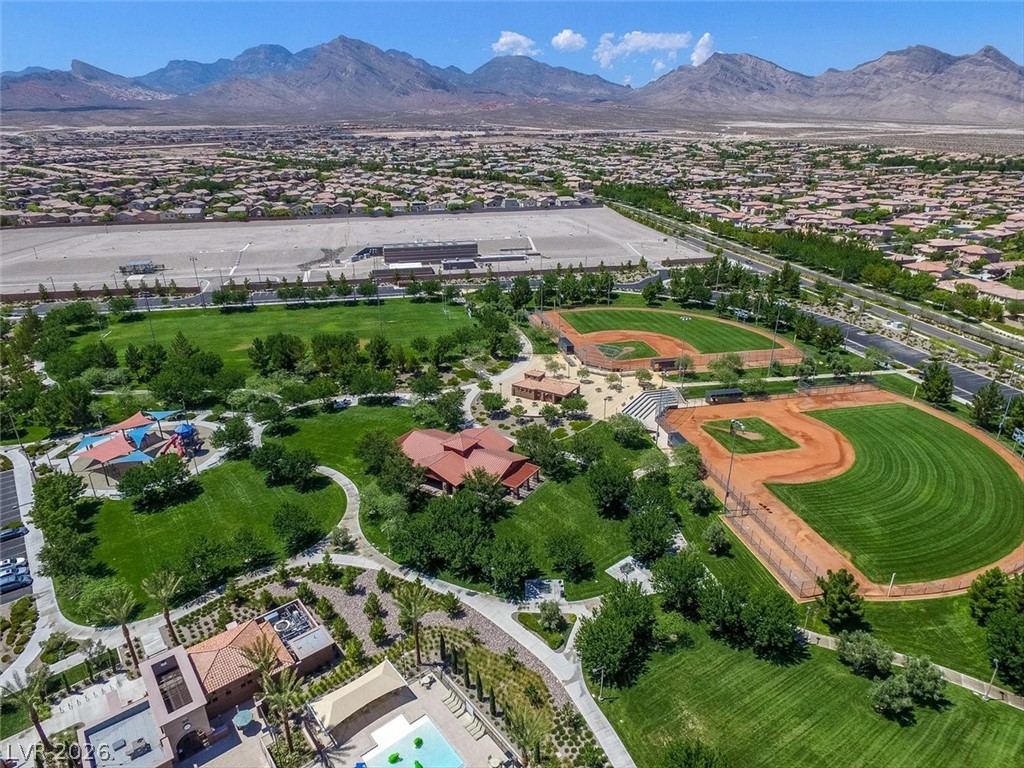 11733 Via Esperanza Avenue