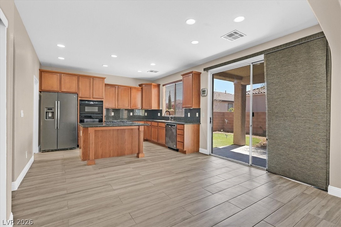 11733 Via Esperanza Avenue