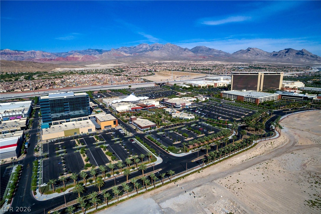 11733 Via Esperanza Avenue