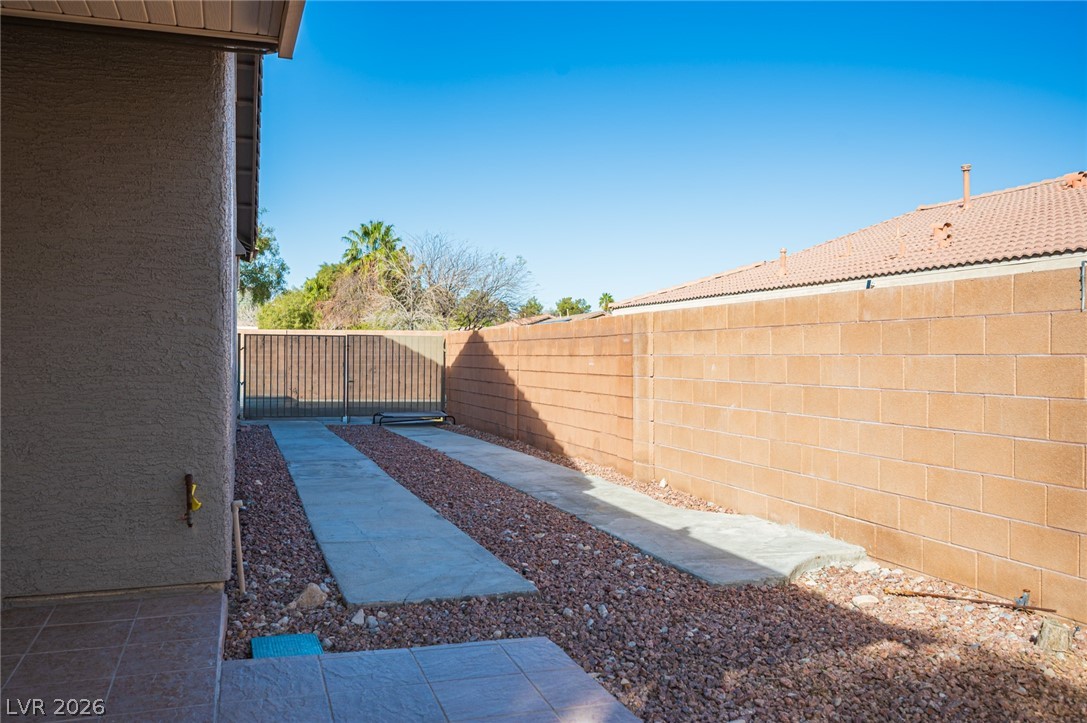 8228 Willow Cabin Street