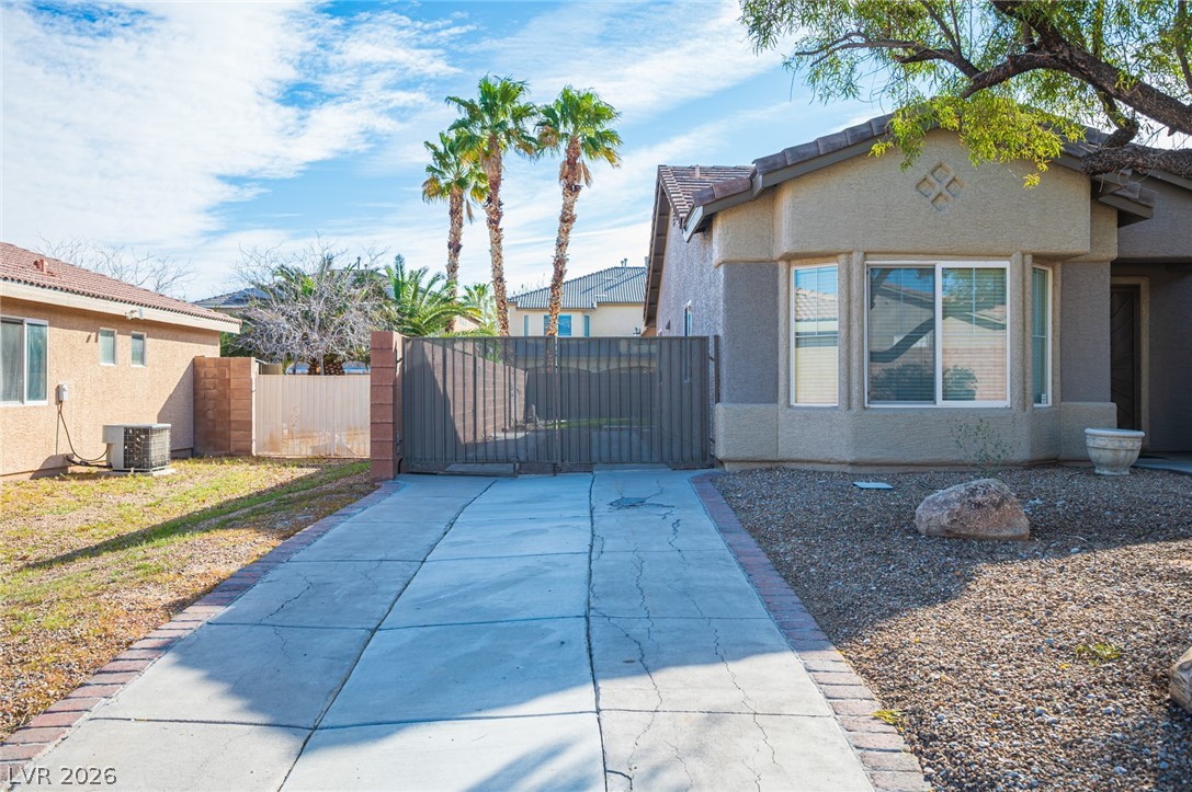 8228 Willow Cabin Street