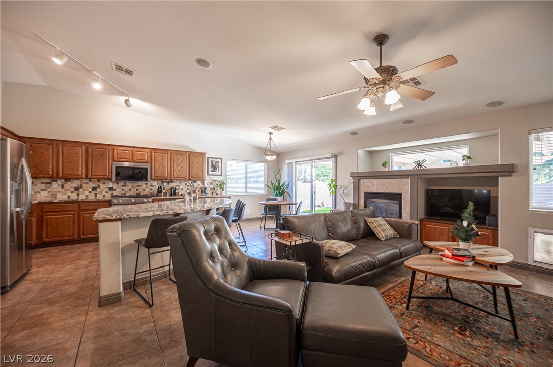 8228 Willow Cabin Street