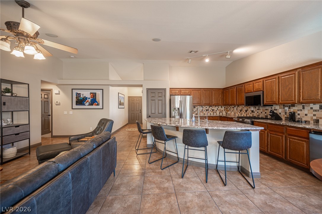 8228 Willow Cabin Street