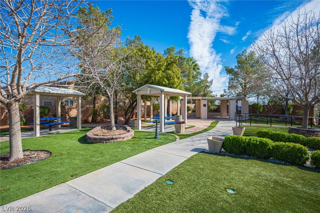 8228 Willow Cabin Street