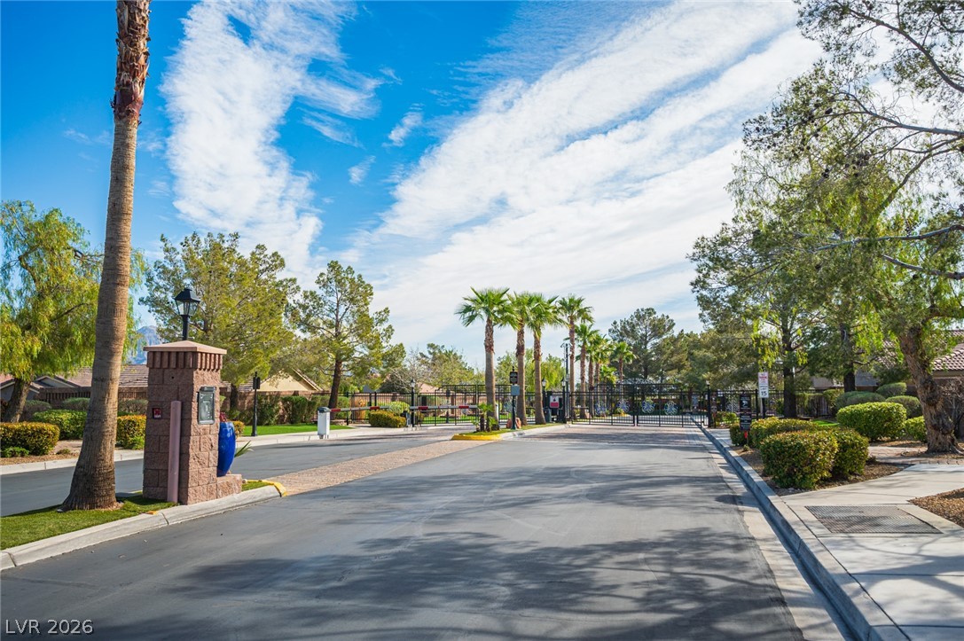 8228 Willow Cabin Street