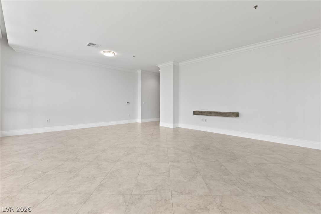 4525 Dean Martin Drive 304