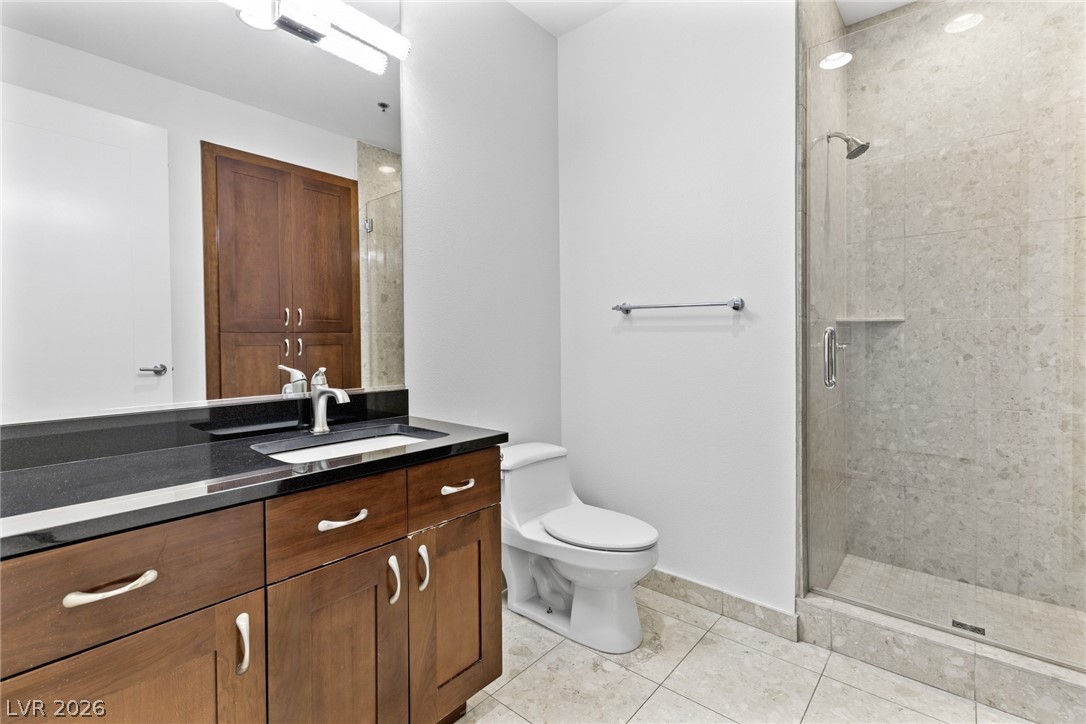 4525 Dean Martin Drive 304