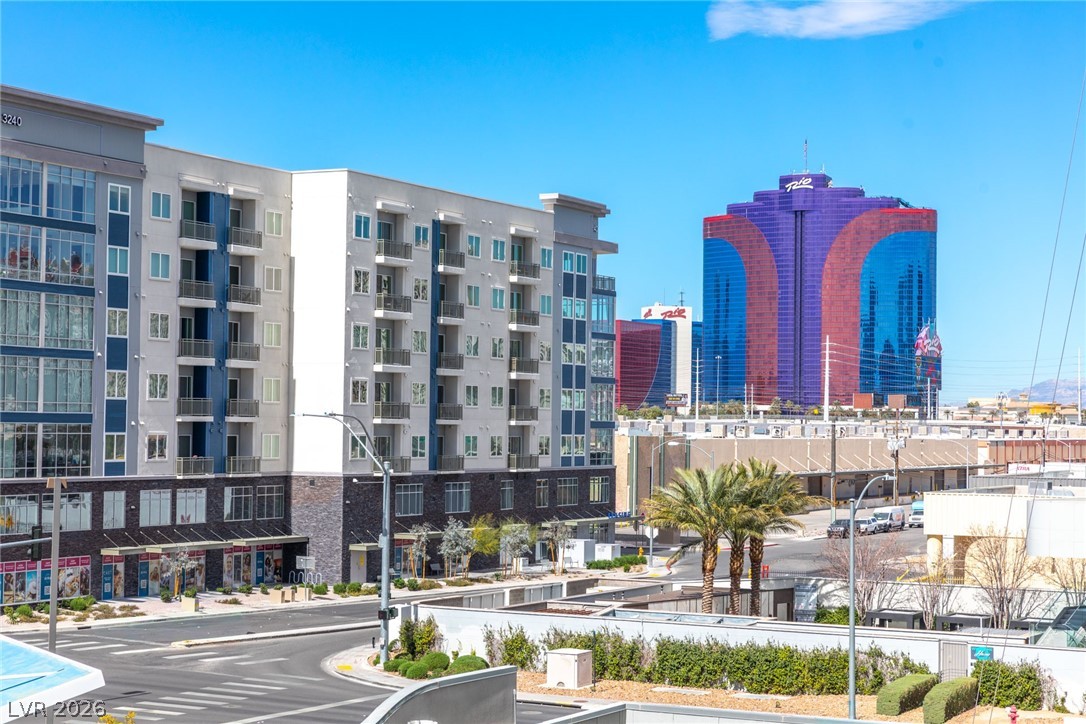 4525 Dean Martin Drive 304