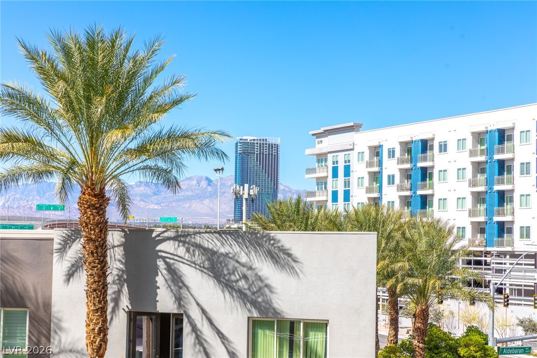 4525 Dean Martin Drive 304