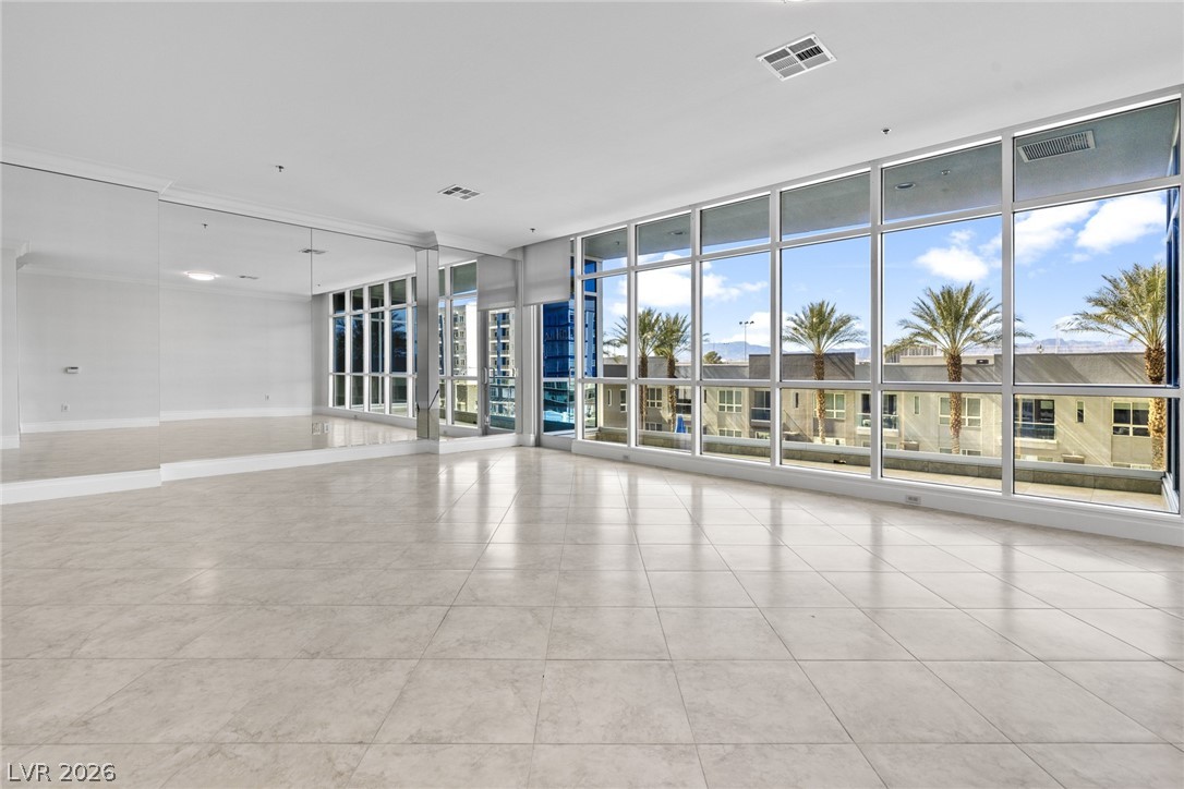4525 Dean Martin Drive 304