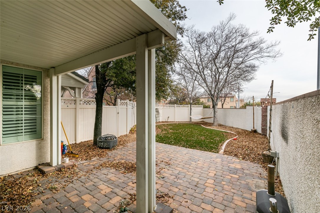 5527 Aurora Crest Avenue