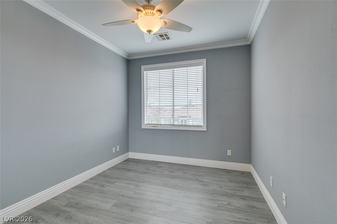 5527 Aurora Crest Avenue