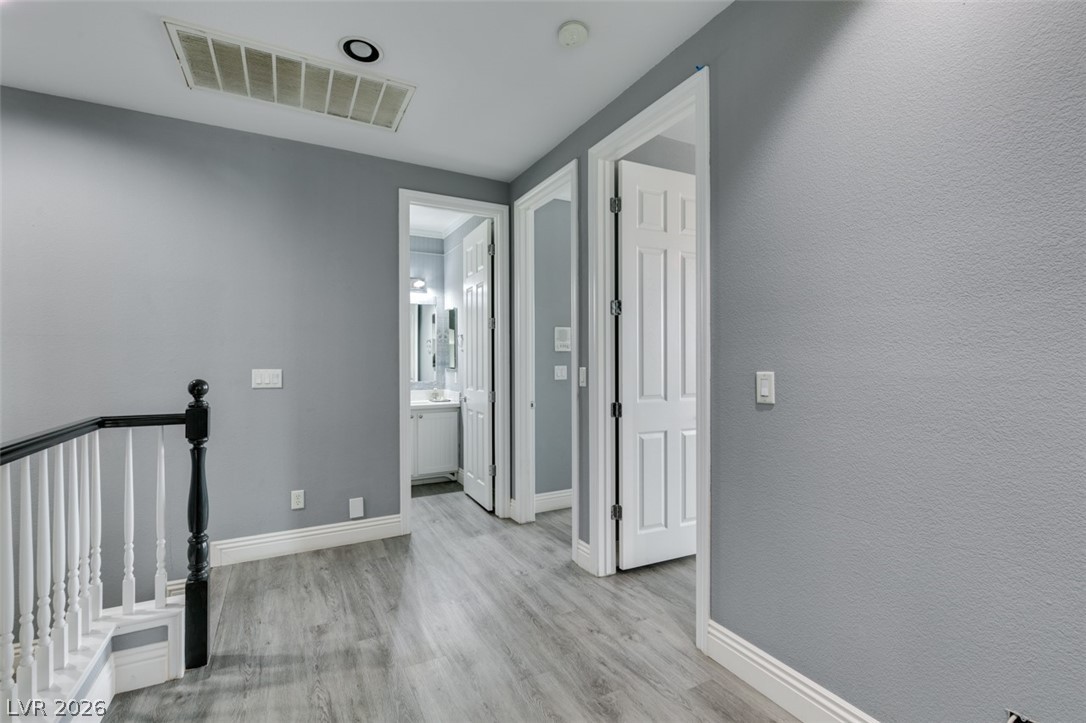 5527 Aurora Crest Avenue