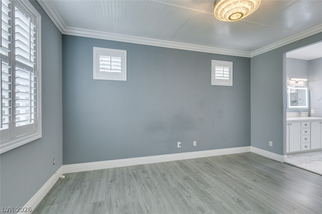 5527 Aurora Crest Avenue