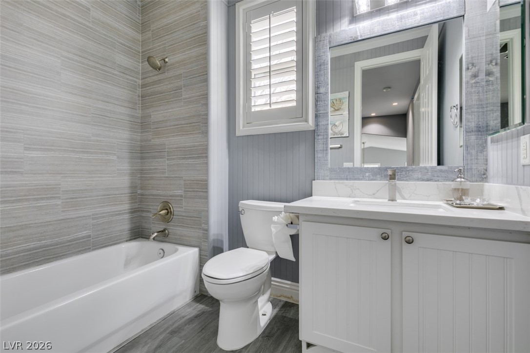 5527 Aurora Crest Avenue