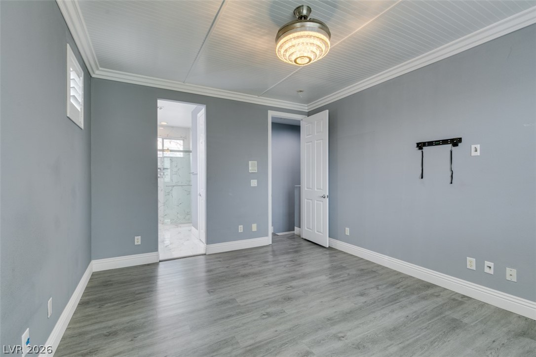 5527 Aurora Crest Avenue