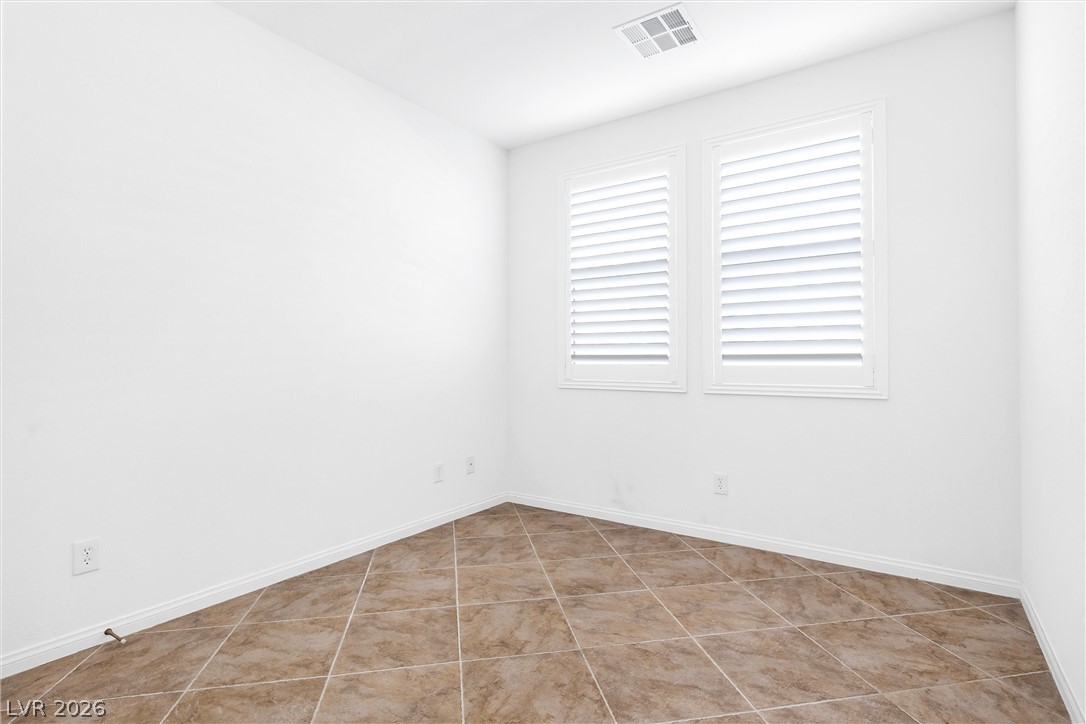 5616 Dunshee Vista Avenue