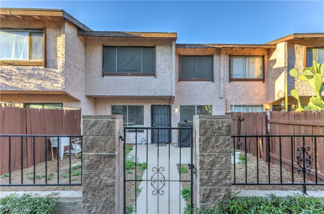 4338 Caliente Street 5