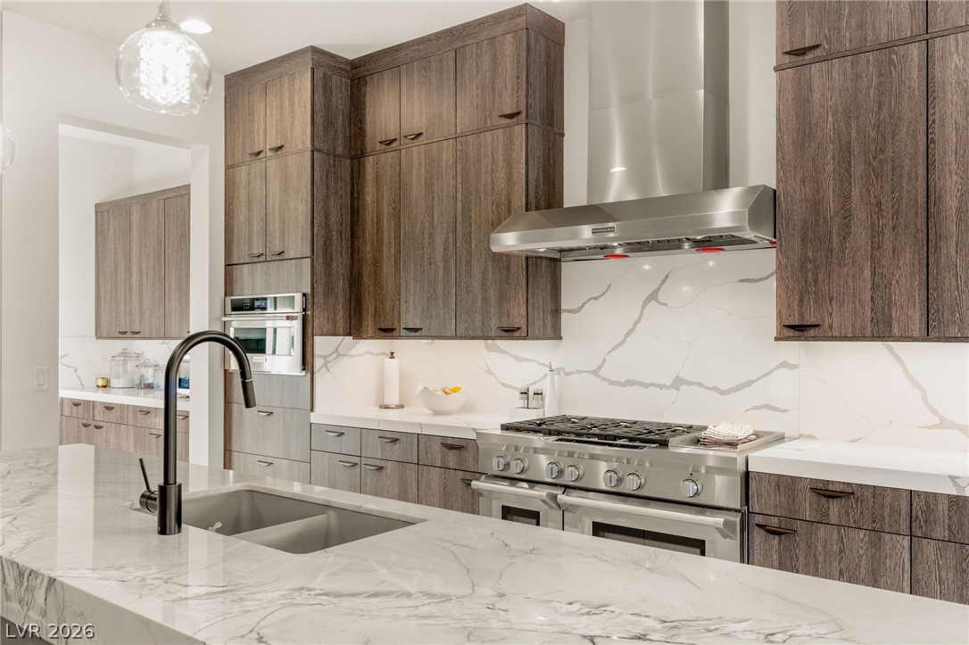 2158 Alto Vista Drive