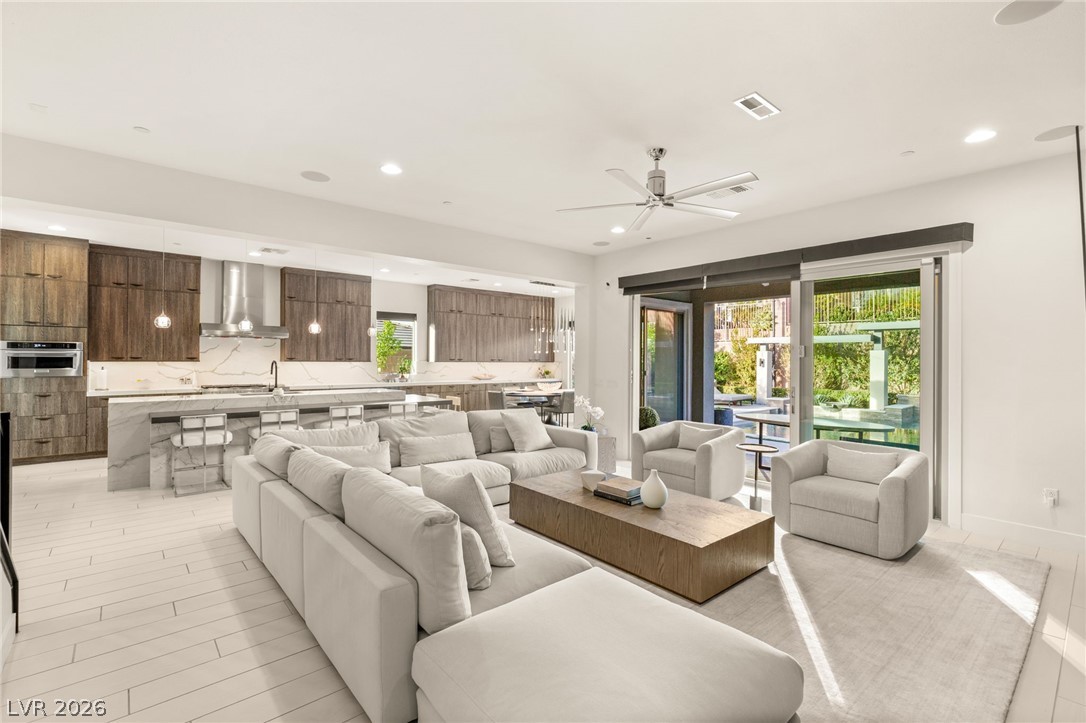 2158 Alto Vista Drive