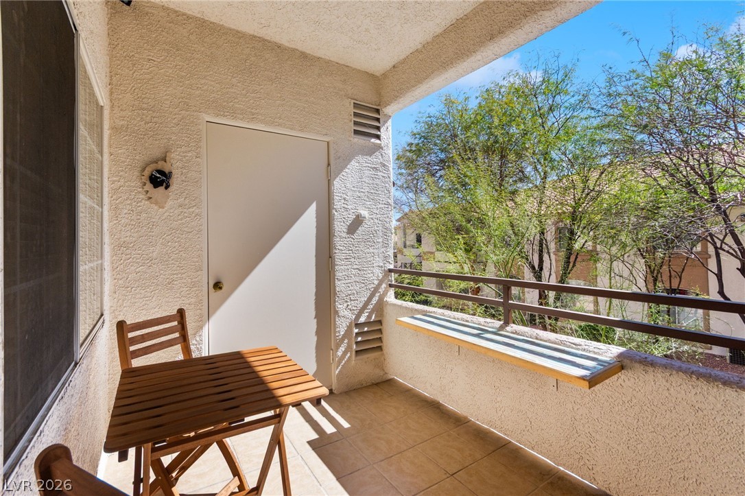 1830 North Buffalo Drive 2097