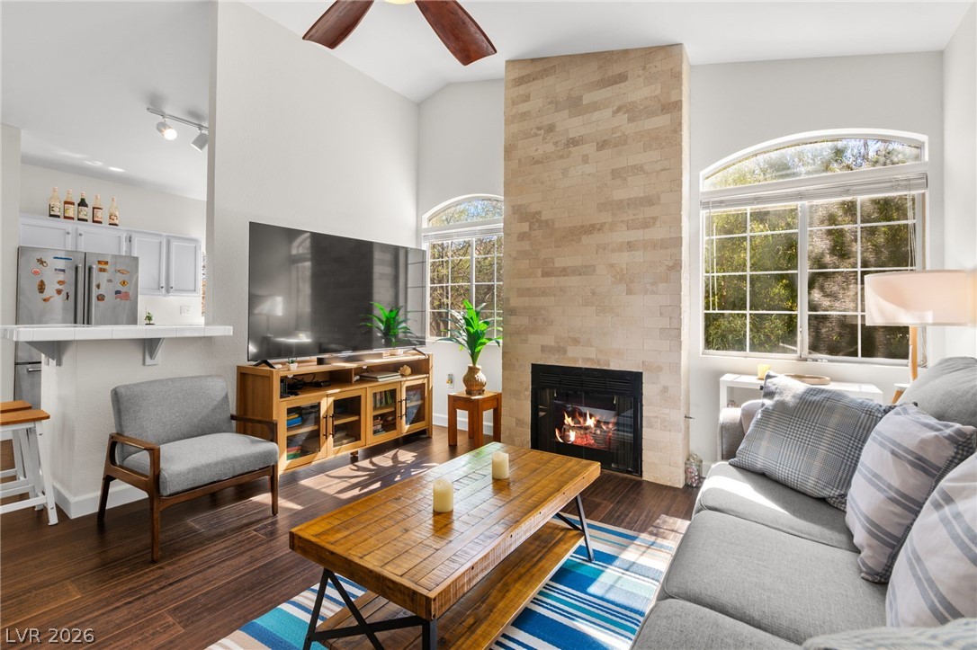 1830 North Buffalo Drive 2097